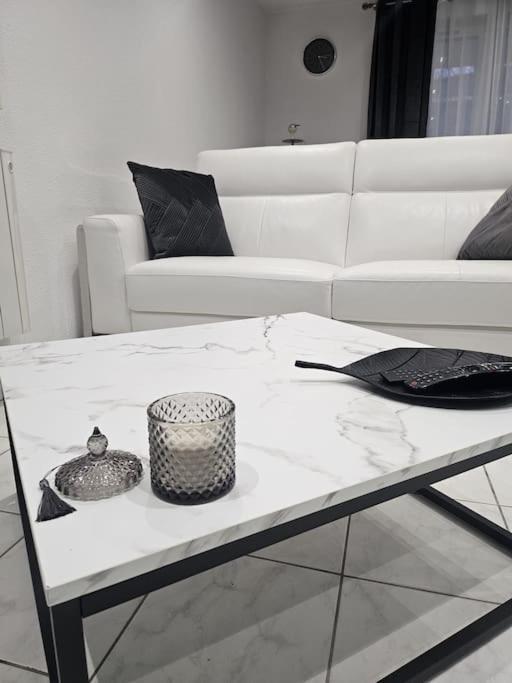 Appartement Cluses Luaran gambar